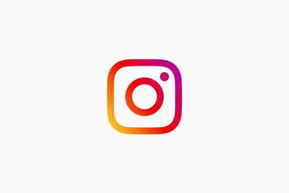 Instagram photos in a three-column grid on a café website